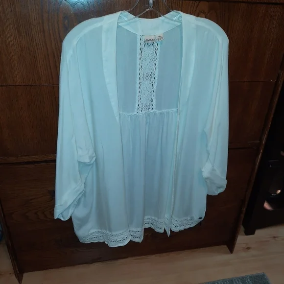 Roxy Women's Sheer Over-the-top Shirt - Picture 5 of 5